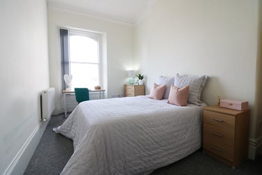 3 bed flat, The Crescent, Central, Plymouth, PL13AB - Image 4